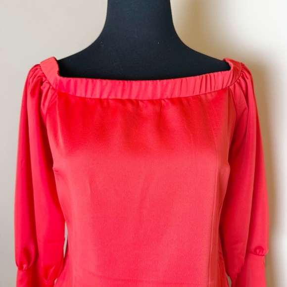 About Us Kaelie Red Off the Shoulder Long Sleeve Shirt Size Small - Picture 3 of 7